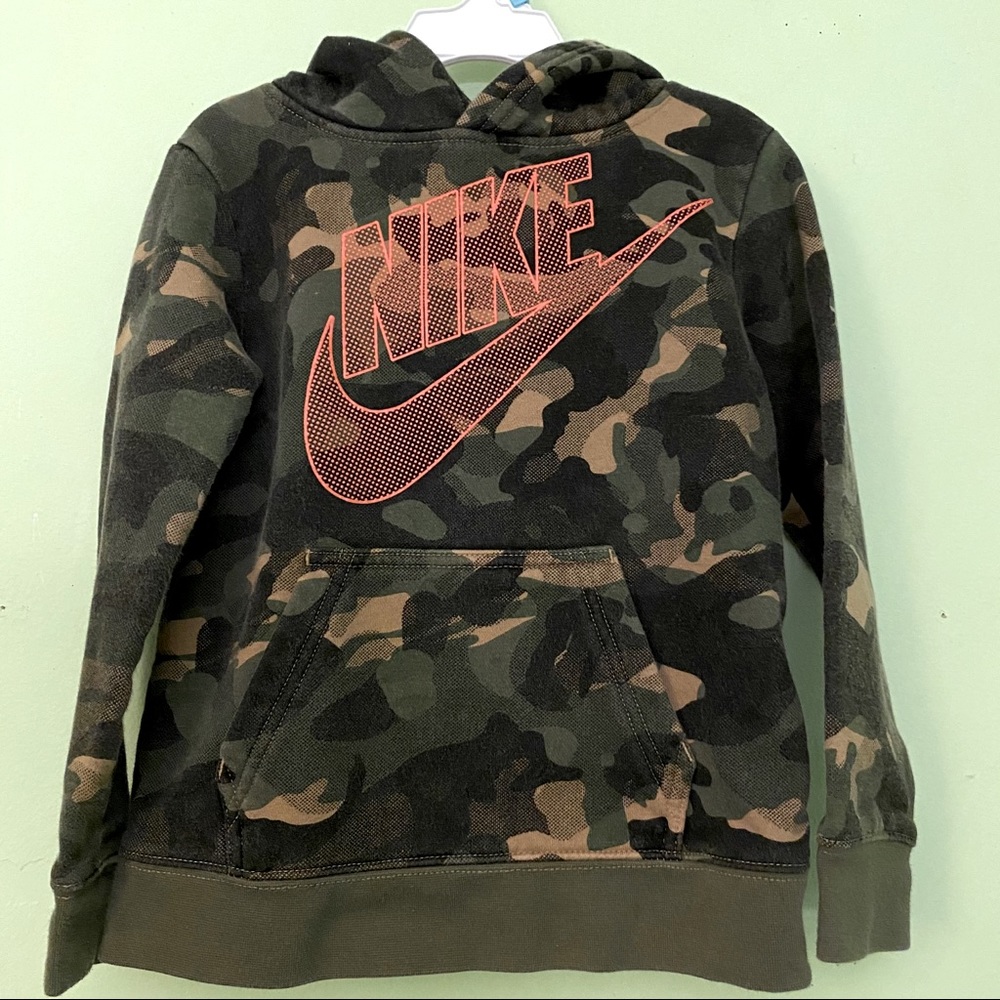 Nike Camo Hoodie